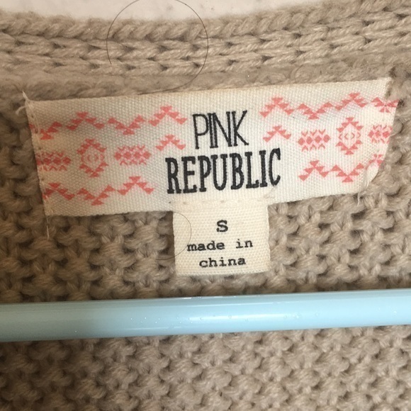 FINAL $ Pink Republic faux fur vest with knit back… - Picture 3 of 5